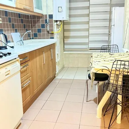 With Jacuzzi Close To Anitkabir, Metro And Atakule Ankara