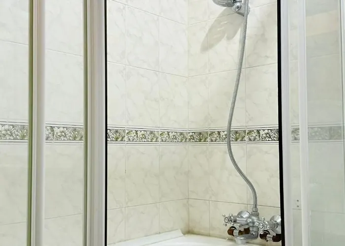 With Jacuzzi Close To Anitkabir, Metro And Atakule Ankara