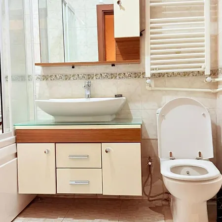 With Jacuzzi Close To Anitkabir, Metro And Atakule * Ankara