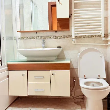 With Jacuzzi Close To Anitkabir, Metro And Atakule *