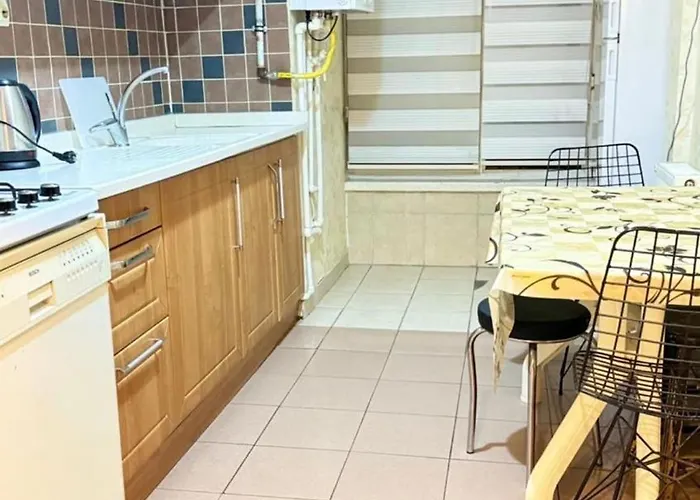 With Jacuzzi Close To Anitkabir, Metro And Atakule Ankara