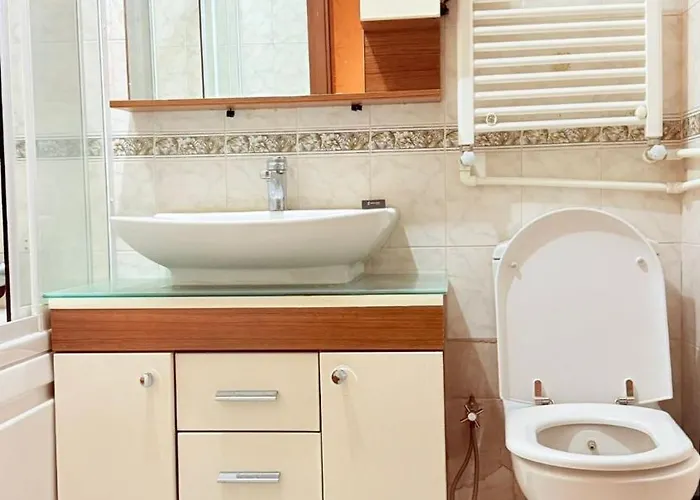 With Jacuzzi Close To Anitkabir, Metro And Atakule * Ankara